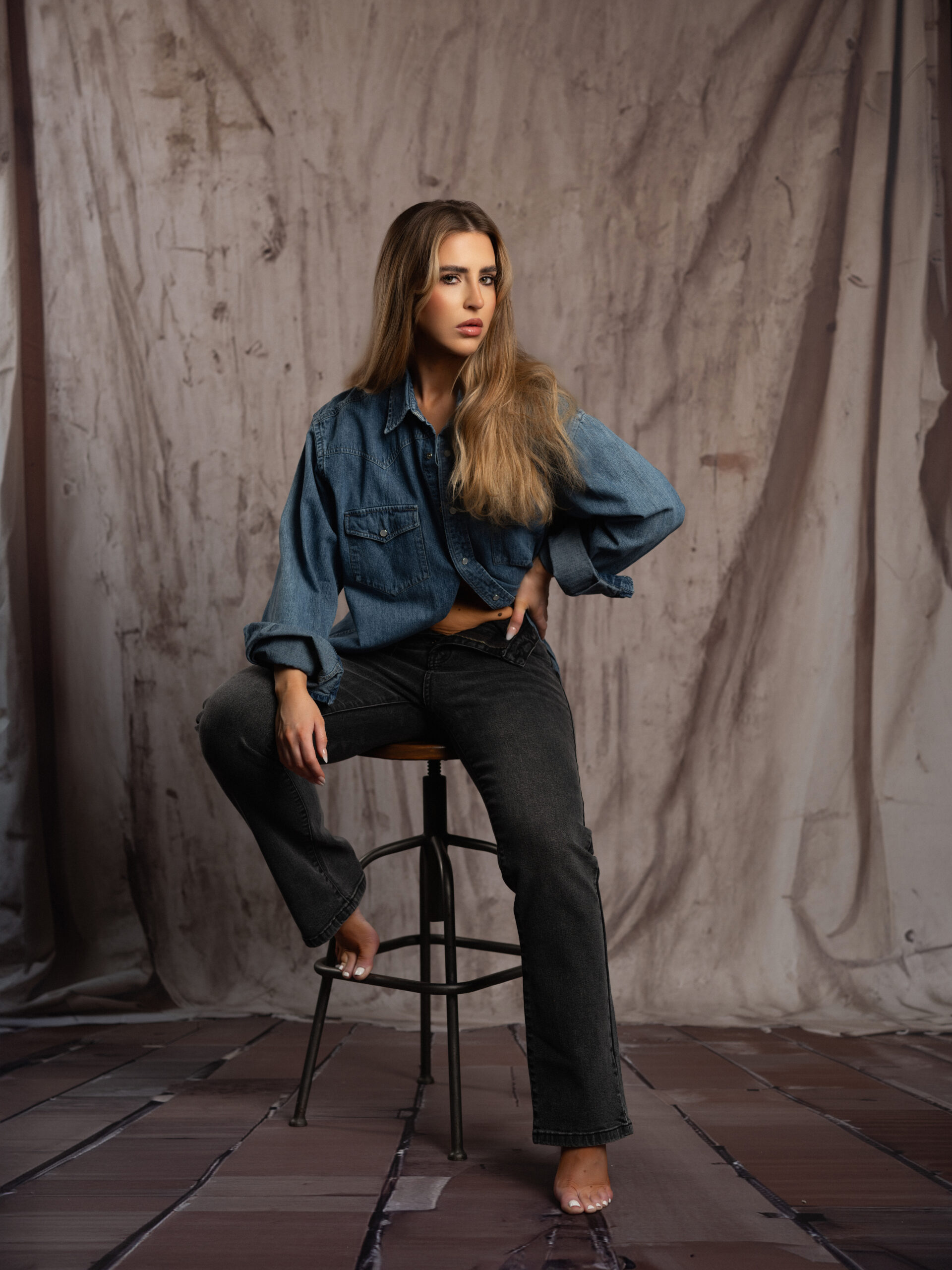 Studio Loft Vinyl Photography Backdrop For Studios - Image 3